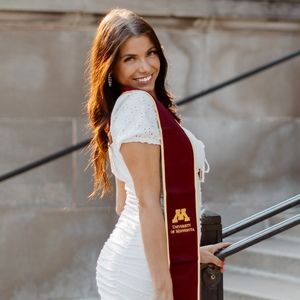 Meet your Posher, Elana